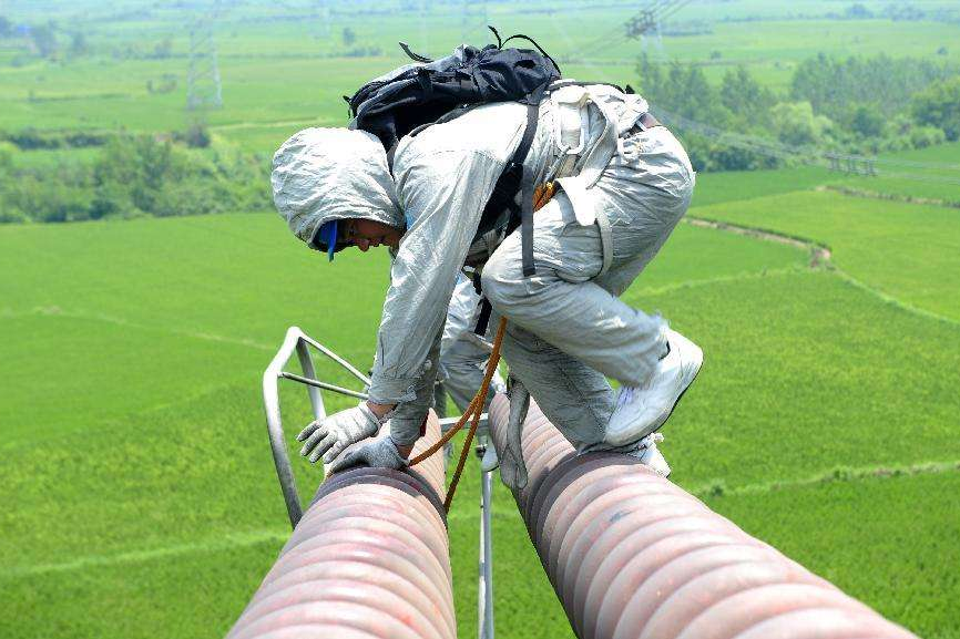 中環學校 焊工辦理畢業照